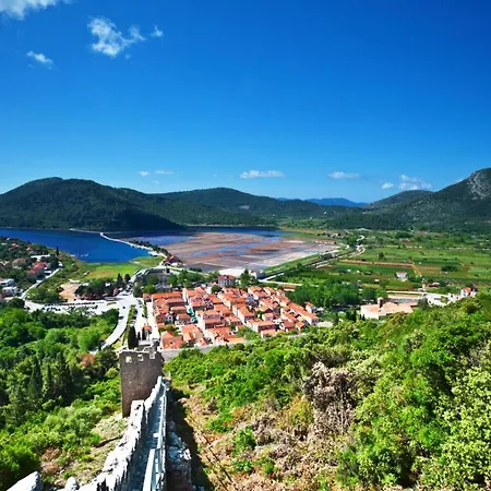 In With Seaview, Terrace, Air Condition, Wifi