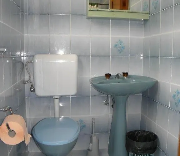 In With Seaview, Terrace, Air Condition, Wifi Orebić