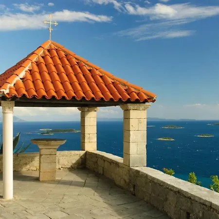 Lejlighed In With Seaview, Terrace, Air Condition, Wifi