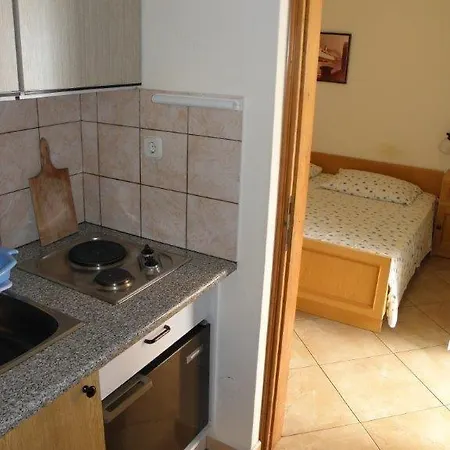 In With Seaview, Terrace, Air Condition, Wifi *