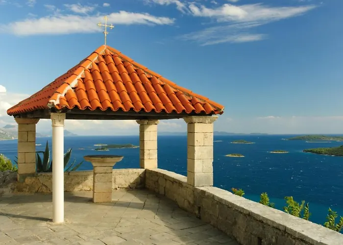 Apartman In With Seaview, Terrace, Air Condition, Wifi